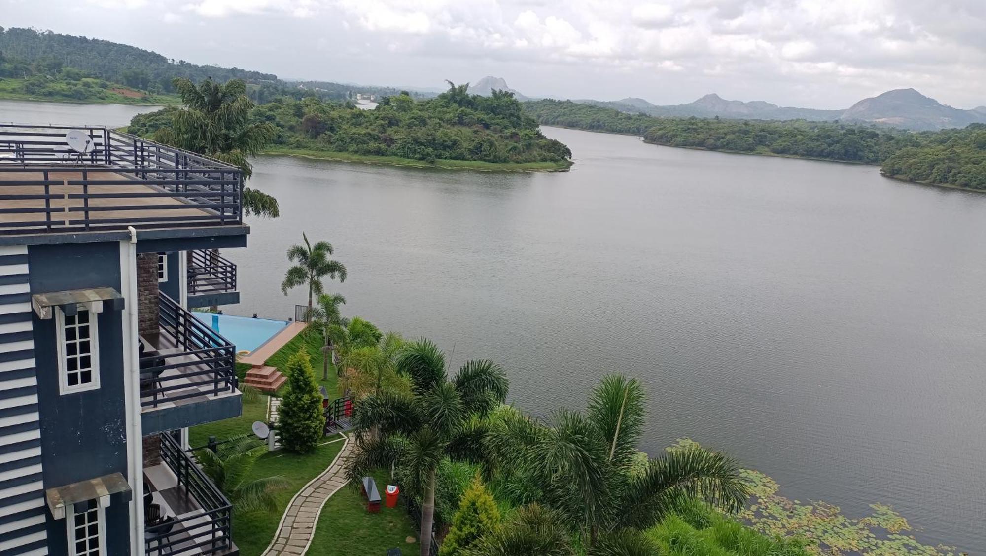 Casa Lake View Resort Wayanad Meppādi エクステリア 写真