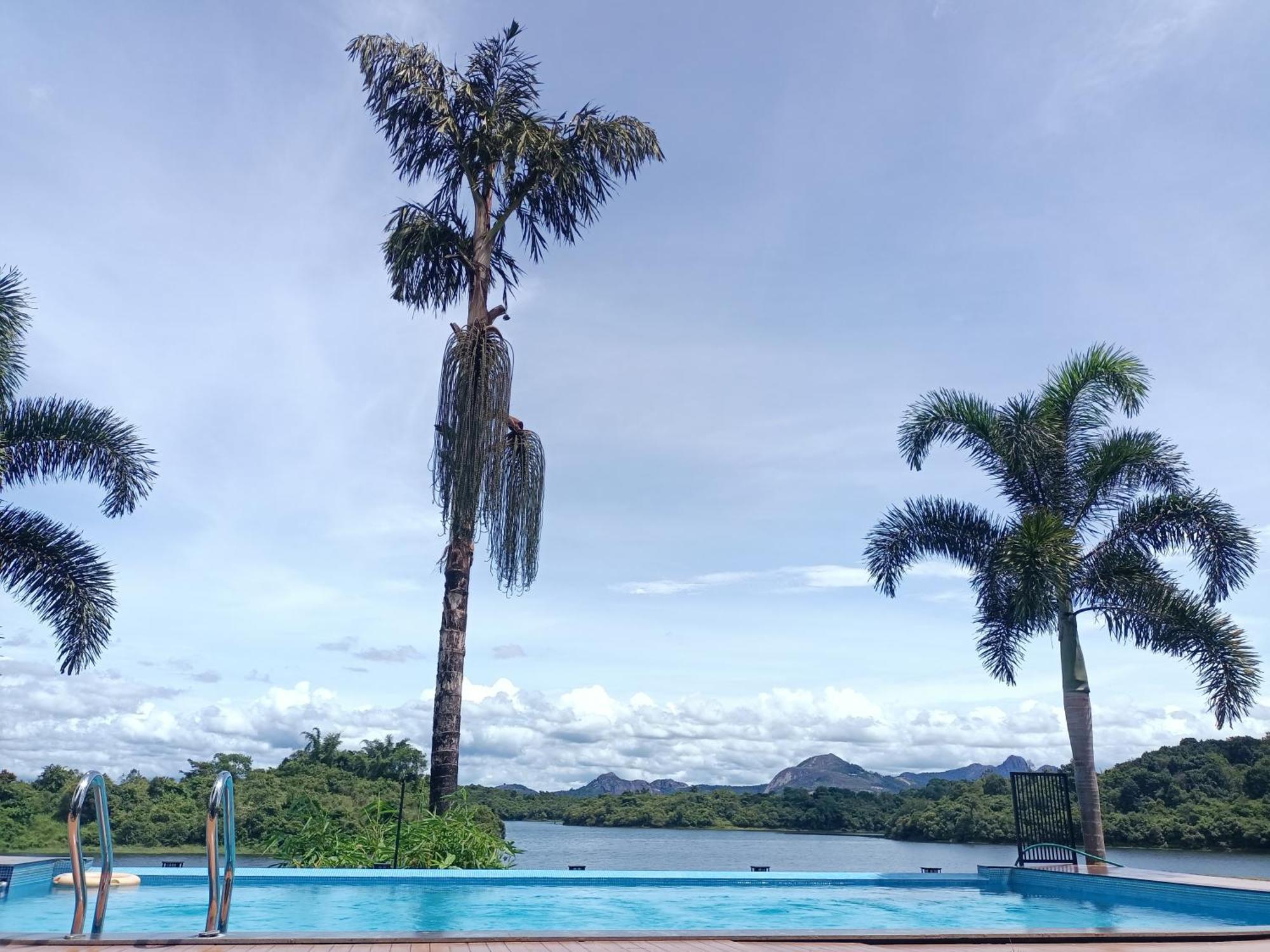 Casa Lake View Resort Wayanad Meppādi エクステリア 写真