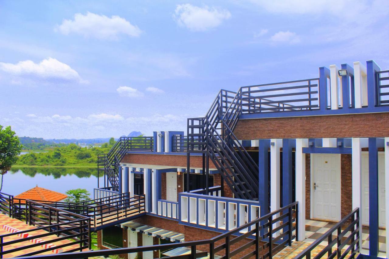 Casa Lake View Resort Wayanad Meppādi エクステリア 写真